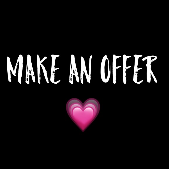 BCBG Runway blouse 100%silk Runway - Picture 5 of 5